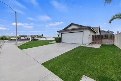 23209 Norrisgrove, Perris, CA 92570 - Photo 3