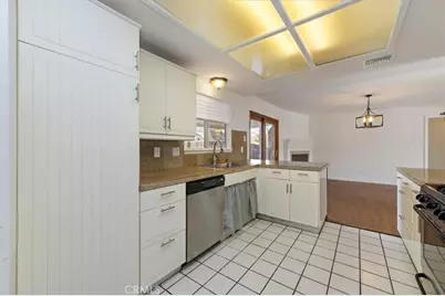 5865 Green Valley Street, Riverside, CA 92504 - Photo 17