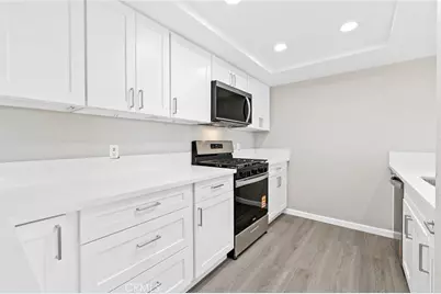 9013 Buckles Street, Downey, CA 90241 - Photo 9