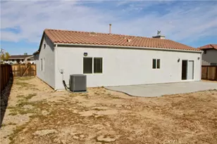 14995 Hopland, Victorville, CA 92394 - Photo 13