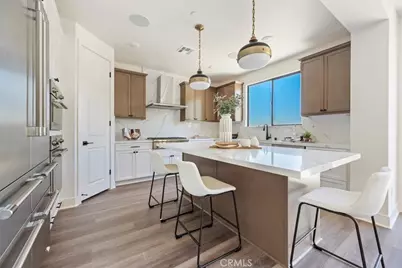 1013 N Staley Lane, Los Angeles, CA 90042 - Photo 7