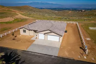 13744 Seven Hills Dr, Riverside, CA 92503 - Photo 39