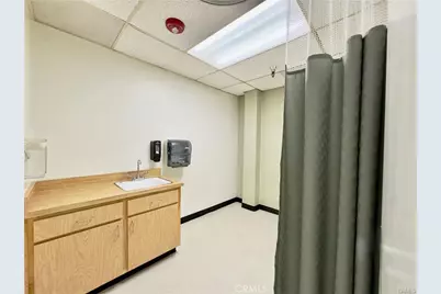 887 E 2nd, Pomona, CA 91766 - Photo 17