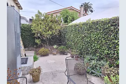 1346 W Century, Los Angeles, CA 90044 - Photo 17