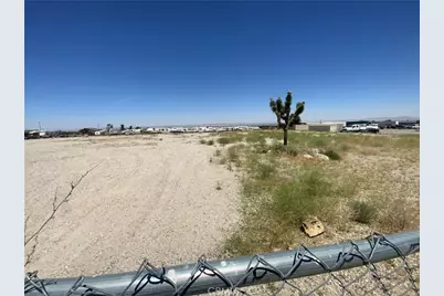 2770 White Fox, Phelan, CA 92371 - Photo 11