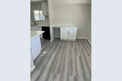 1895 W Devonshire #20, Hemet, CA 92545 - Photo 3