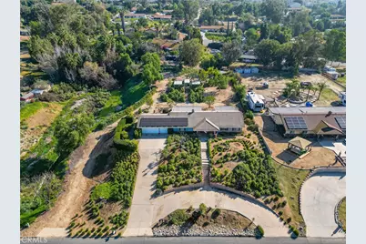 16750 Canyon View Drive, Riverside, CA 92504 - Photo 3