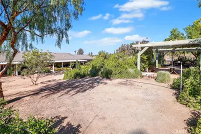 16750 Canyon View Drive, Riverside, CA 92504 - Photo 41