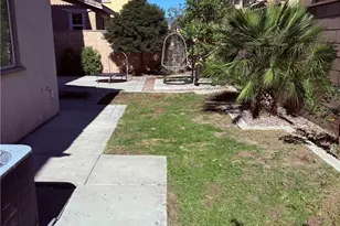 7170 Melody Dr, Fontana, CA 92336 - Photo 23