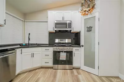 19228 Live Oak, Hesperia, CA 92345 - Photo 15