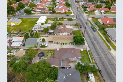 9824 Linden Avenue, Bloomington, CA 92316 - Photo 45