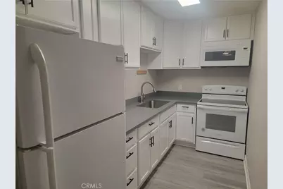 470 N Villa Court #107, Palm Springs, CA 92262 - Photo 5