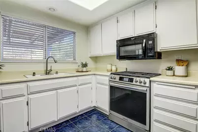 10849 Morning View Court, Riverside, CA 92505 - Photo 21