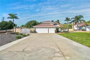 10849 Morning View Ct, Riverside, CA 92505 - Photo 5