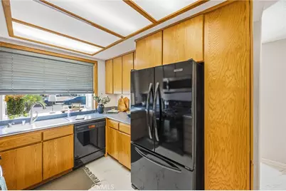 1634 Seine, Highland, CA 92346 - Photo 13