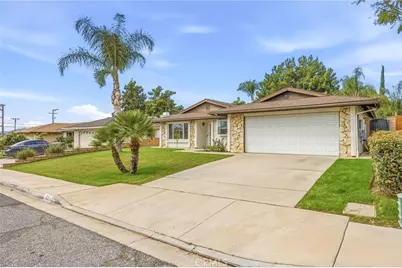 1634 Seine, Highland, CA 92346 - Photo 7