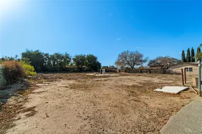 1965 E San Bernardino, San Bernardino, CA 92408 - Photo 23