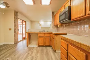 13747 Valera, Victorville, CA 92392 - Photo 11