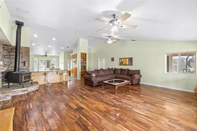9050 Ponderosa Road, Pinon Hills, CA 92372 - Photo 11