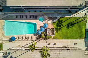 6979 Palm Ct, Riverside, CA 92506 - Photo 23