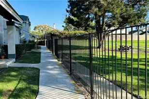 18242 Parkview, Huntington Beach, CA 92648 - Photo 19