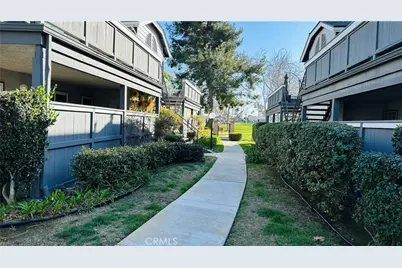 18242 Parkview, Huntington Beach, CA 92648 - Photo 17