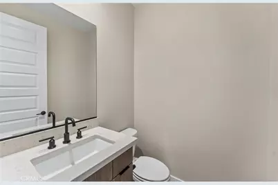 101 Kimberwick Court, Burbank, CA 91506 - Photo 23