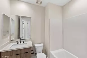 101 Kimberwick Ct, Burbank, CA 91506 - Photo 31