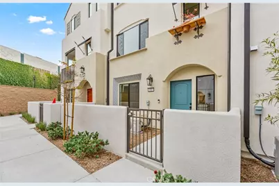 101 Kimberwick Court, Burbank, CA 91506 - Photo 1