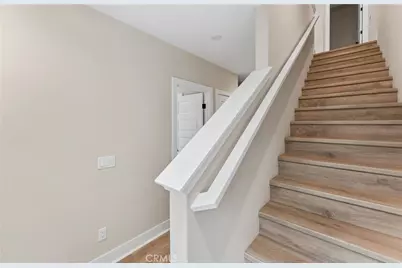 101 Kimberwick Court, Burbank, CA 91506 - Photo 7