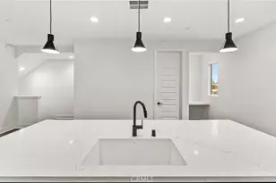 107 Kimberwick Ct, Burbank, CA 91506 - Photo 17