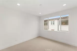 107 Kimberwick Ct, Burbank, CA 91506 - Photo 25