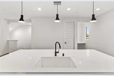 107 Kimberwick Court, Burbank, CA 91506 - Photo 15