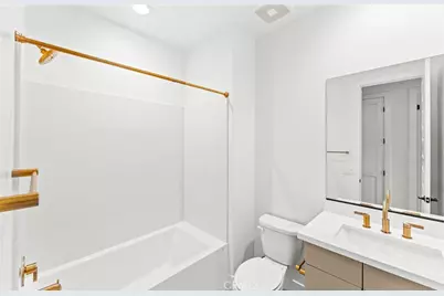 106 Kimberwick Court, Burbank, CA 91506 - Photo 33