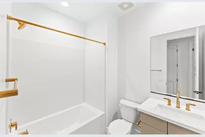 106 Kimberwick Court, Burbank, CA 91506 - Photo 33