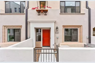 106 Kimberwick Court, Burbank, CA 91506 - Photo 3