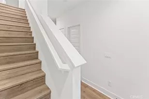 106 Kimberwick Ct, Burbank, CA 91506 - Photo 9
