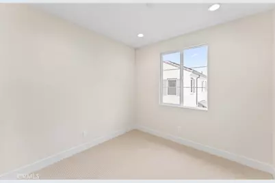 104 Kimberwick Court, Burbank, CA 91506 - Photo 35