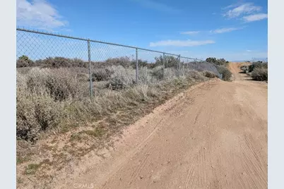 21 Atsina, Phelan, CA 92371 - Photo 7