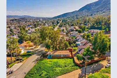 17603 Hays, Lake Elsinore, CA 92530 - Photo 35