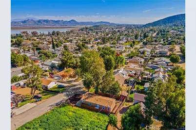 17603 Hays, Lake Elsinore, CA 92530 - Photo 37