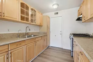 7455 Shadyglade, North Hollywood, CA 91605 - Photo 17