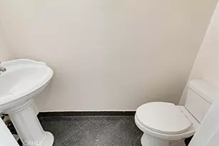 7455 Shadyglade, North Hollywood, CA 91605 - Photo 21