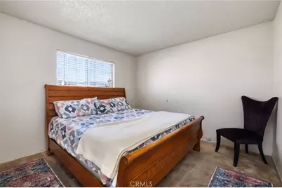 821 E Etiwanda, Rialto, CA 92376 - Photo 21