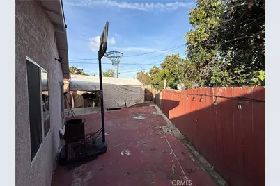 8952 Dudlext, South Gate, CA 90280 - Photo 23