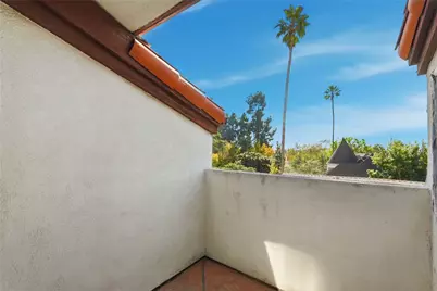 871 S Lucerne #2, Los Angeles, CA 90005 - Photo 27