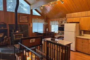 719 Ridge Way, Green Valley Lake, CA 92341 - Photo 19