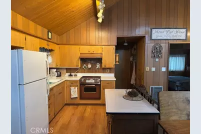 719 Ridge Way, Green Valley Lake, CA 92341 - Photo 5