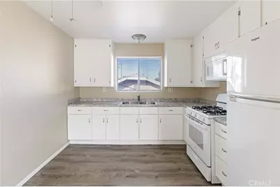 1050 Gaviota, Long Beach, CA 90813 - Photo 17