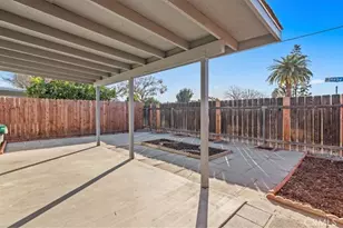 395 Antigua, Hemet, CA 92545 - Photo 25